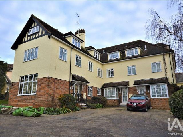 Cedar Court, Bishop's Stortford CM23, 1 bed flat to rent, £1,050 pcm | PrimeLocation