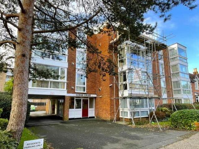 Cedar Court, Outram Road, 2 Bedroom Flat