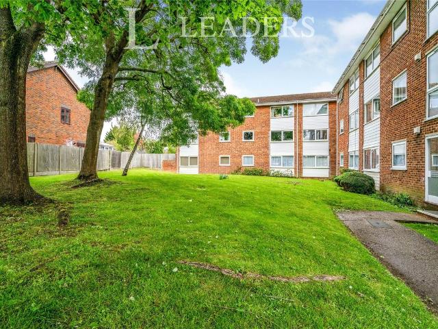Cedar Court, St. Albans, Hertfordshire AL4, 2 bed flat to rent, £1,500 pcm | PrimeLocation