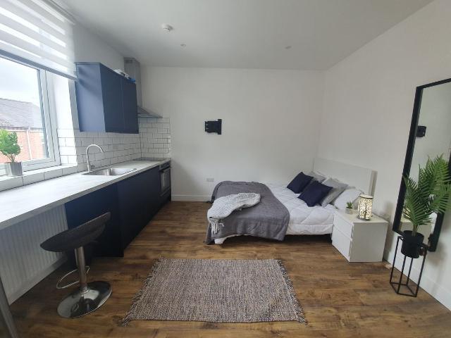 Cedar, Derby DE22, Studio to rent, £715 pcm | PrimeLocation