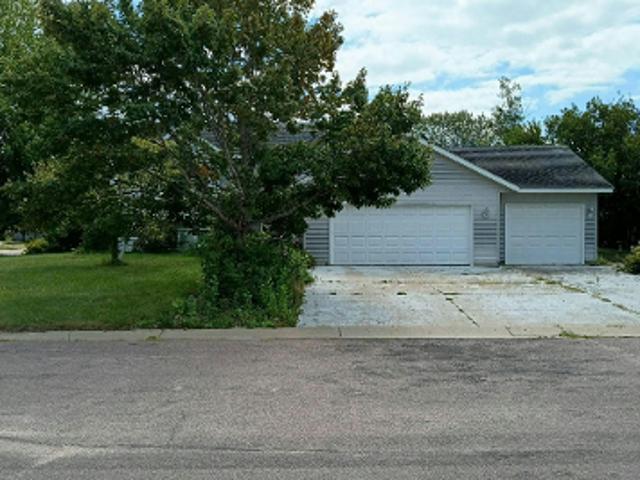 Cedar Dr S