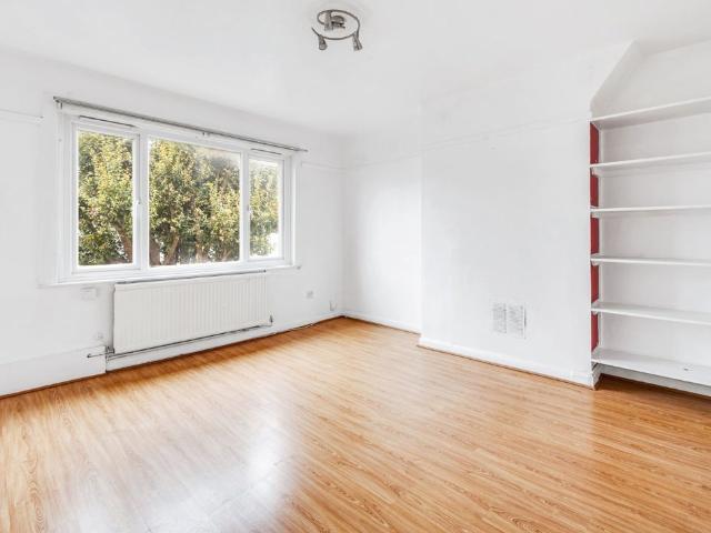 Cedar Grove, Little Ealing W5, 2 bed flat to rent, £2,100 pcm | PrimeLocation
