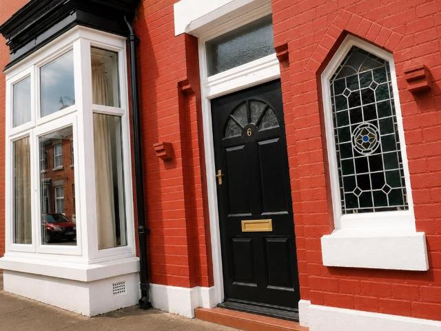Cedar Grove, Manchester 6 bed house to rent £2,708 pcm £625 pw
