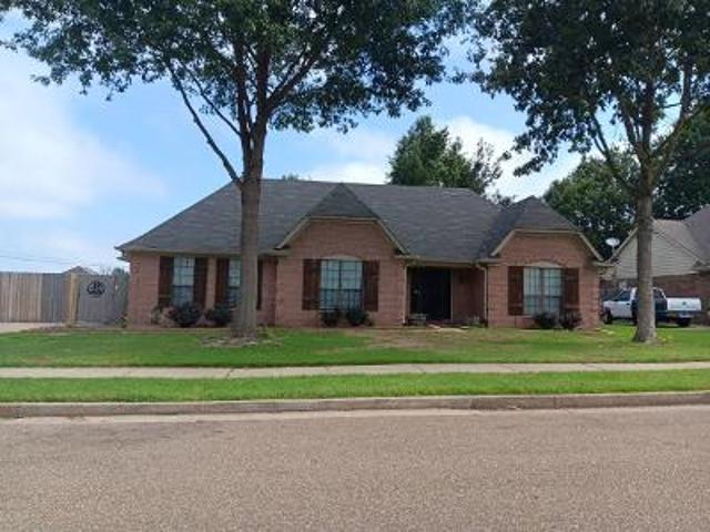 Cedar Hills Dr