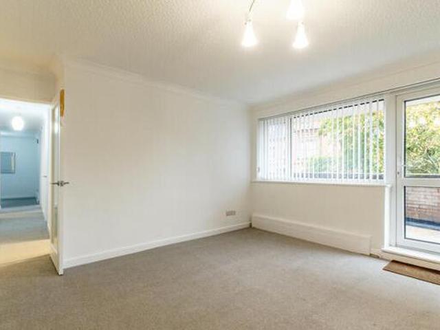 Cedar Lodge, Tunnel Road, 2 Bedroom Apartment