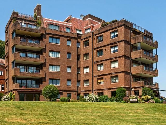 Cedar Lodge, Lythe Hill Park, Haslemere GU27, 3 bed flat to rent, £2,600 pcm | PrimeLocation