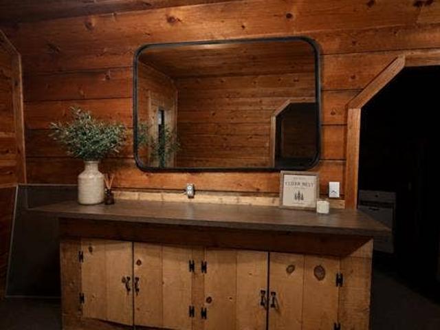 Cedar loft 1 bedroom 1 bathroom
