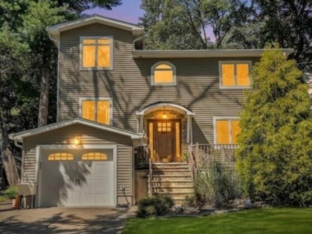 Cedar Ln, River Vale, Home For Sale
