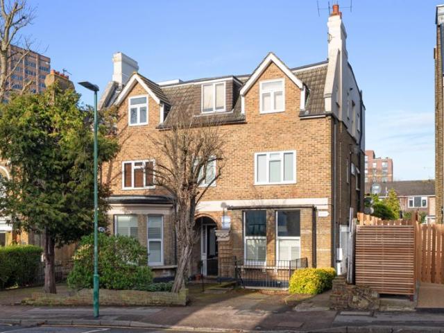 Cedar Road, London SM2, 1 bed flat to rent, £1,375 pcm | PrimeLocation