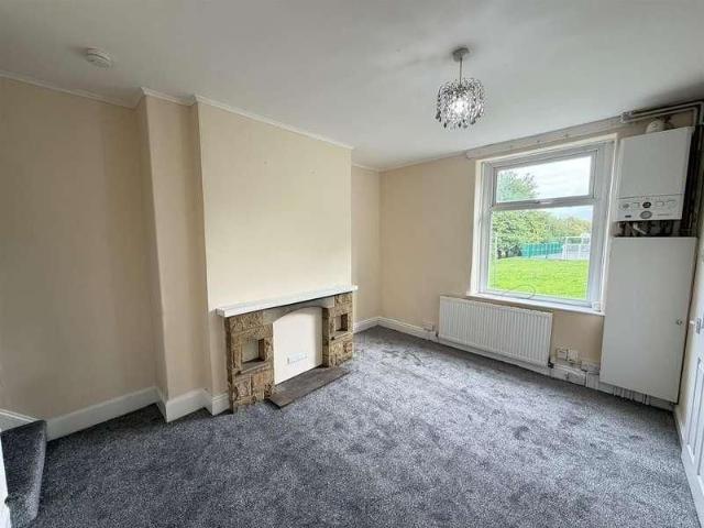 Cedar Street, BD21