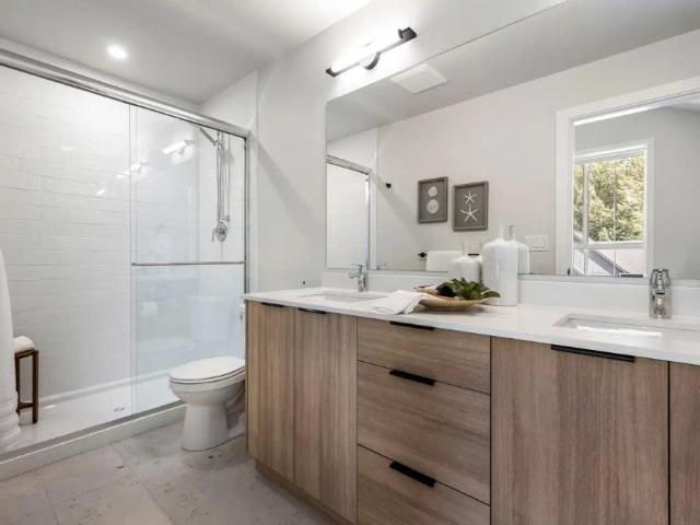 Cedarbrook Townhomes — Street Side Terrace