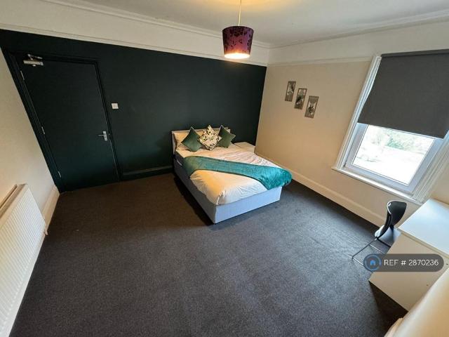Cedars Road, Beckenham, BR3 1 bed in a house share to rent £950 pcm £219 pw