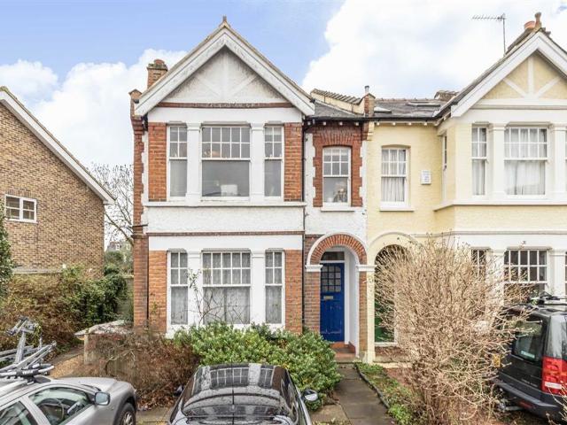 Cedars Road, Hampton Wick KT1, 2 bed flat to rent, £2,495 pcm | PrimeLocation