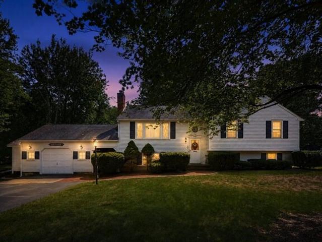 Cedarwood Rd, Hanover, Home For Sale