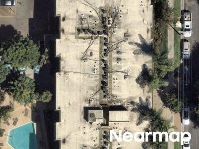 Cedros Ave