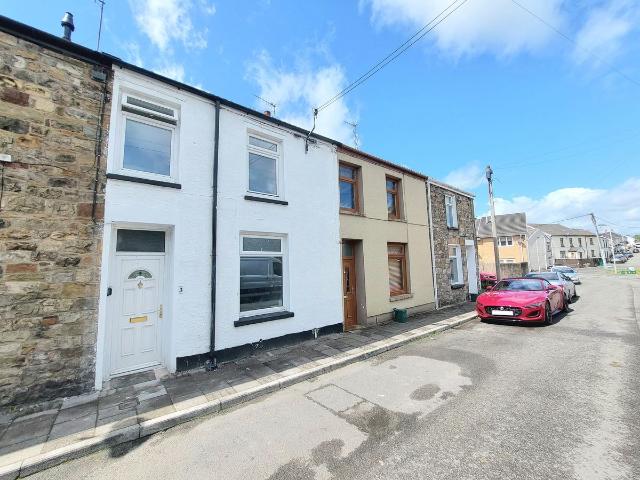 Cefndon Terrace, Hirwaun CF44, 3 bed terraced house to rent, £850 pcm | PrimeLocation