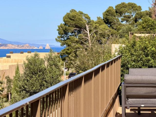 Ceigrup Torrent Api: Encantador apartamento en Jardins de Sa. 125m² Begur