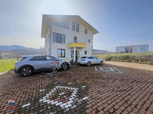 Celal Dinlenmez'den Deniz Manzaralı/3 Katlı Lüks Villa/havuz