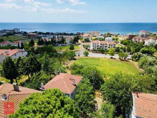 Celaliye'de 365 M2 Arsada Deniz Manzaralı Satılık Villa