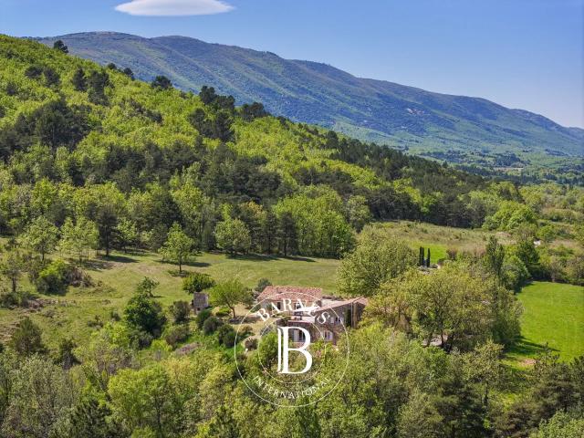 Céleste En Luberon – Bergerie Du Xixᵉ Siècle Avec Vue Except. 240m² Céreste