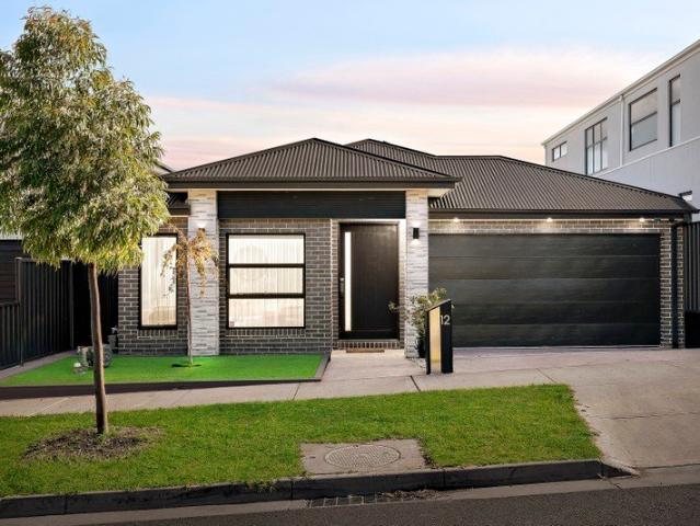 Celestial Luxury in the Heart of True North