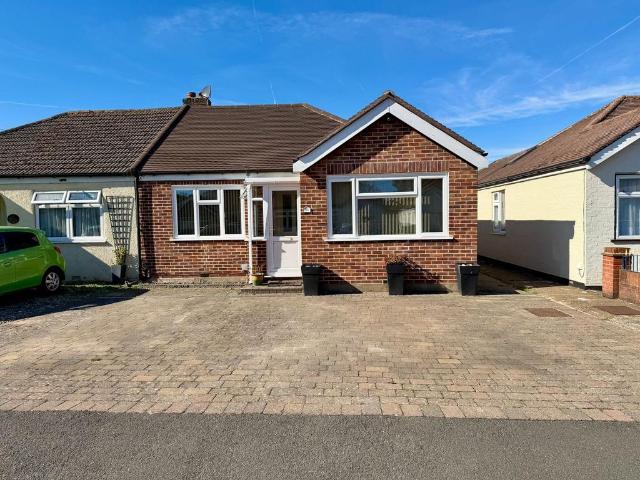 Celia Crescent, Ashford TW15 3 bed semi detached bungalow to rent £2,100 pcm £485 pw