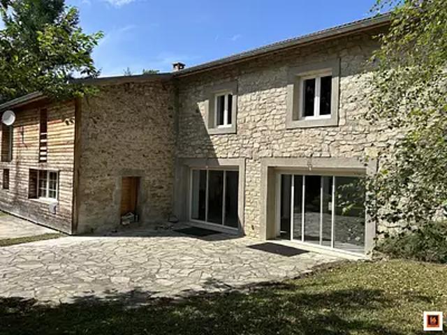 Celles sur Durolle 63250 Achat / Vente maison 5 pièces t5 parking