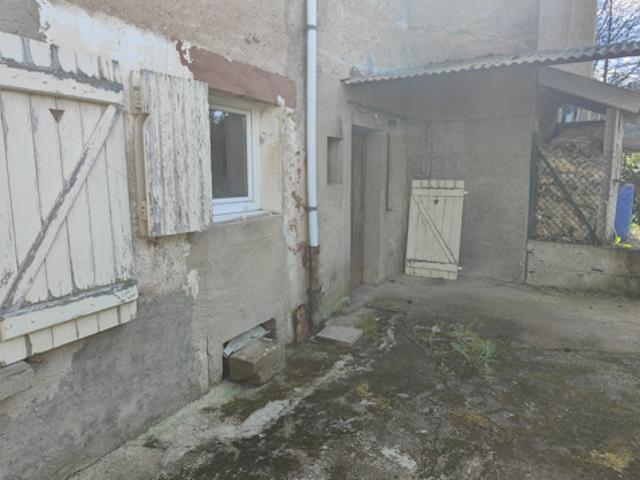 Celles Sur Plaine, maison de village à rafraichir, 99 m2, ga