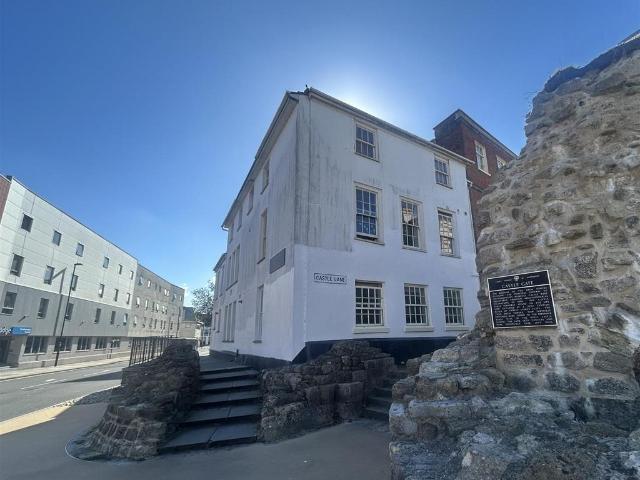 Cerberus House, Southampton 2 bed apartment to rent £1,250 pcm £288 pw