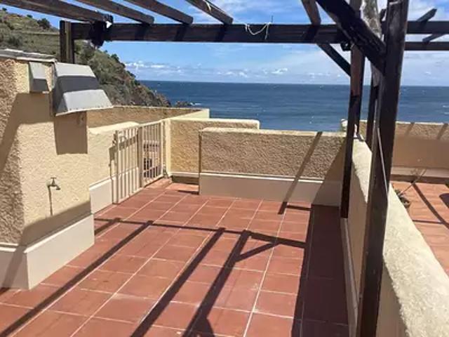 Cerbère 66290 Achat / Vente appartement 1 pièce t1 au dernier étage