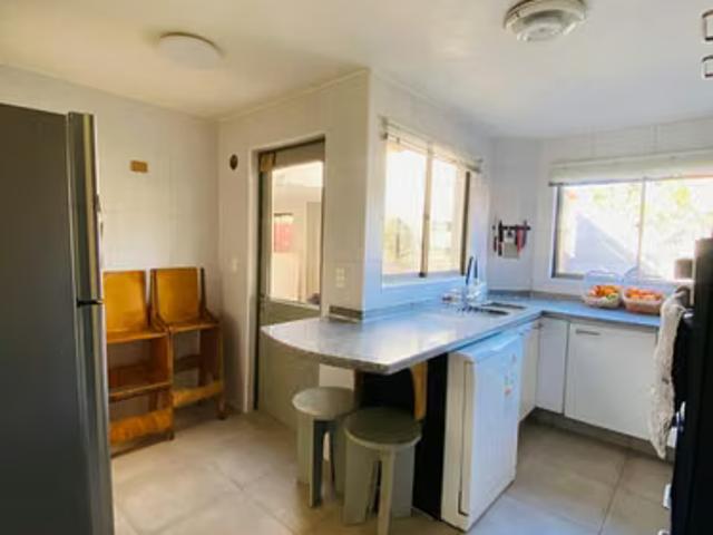 Cercana a colegios highlands, cabo de hornos, entre otros | 4 dormitorios por 7200.00 en Colina