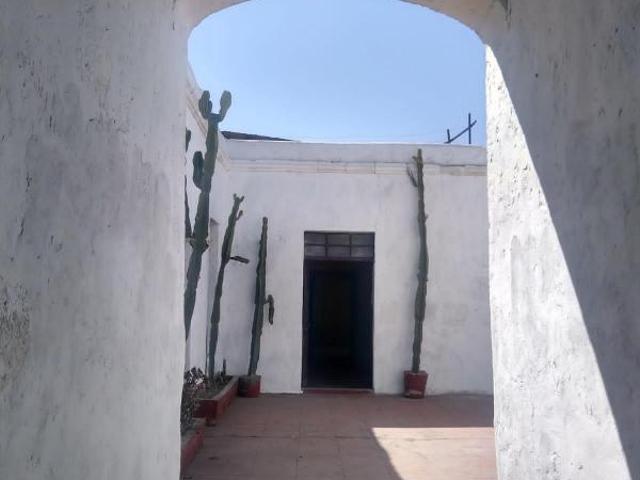 ¡Cercado! Excelente casona en venta ¡ubicación ideal para negocio!