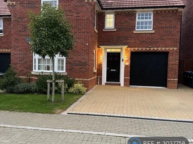 Ceres Grove, Milton Keynes, MK11 4 bed detached house to rent £2,500 pcm £577 pw