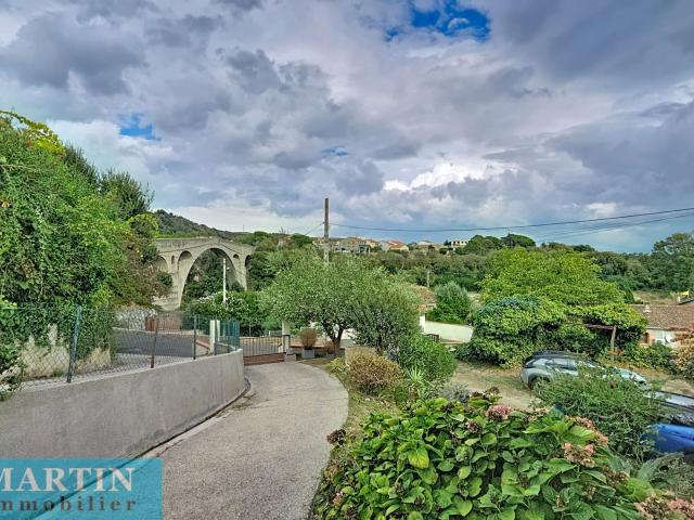 CÉRET Villa traditionnelle avec vue, piscine et grand terrai. 197m² Céret