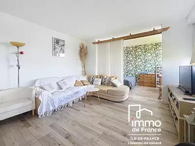 Cergy 95000 Achat / Vente appartement 4 pièces t4 au dernier étage