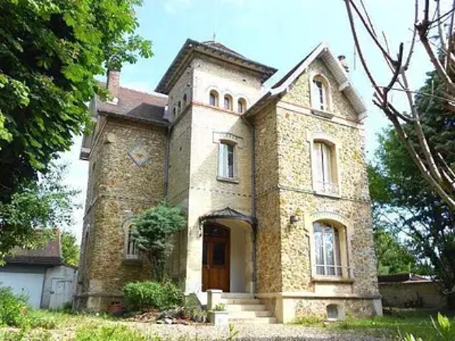 Cergy 95000 Location appartement 9 pièces t9