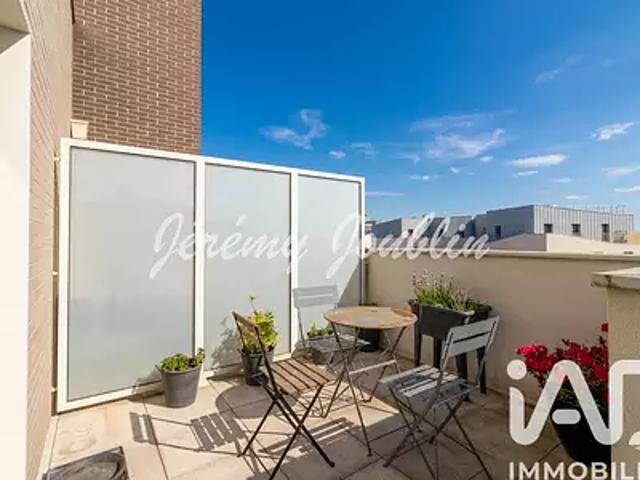 Cergy 95800 Achat / Vente appartement 5 pièces t5 au dernier étage parking