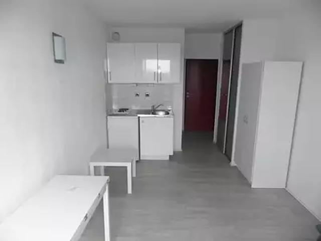 Cergy 95800 Achat / Vente appartement 1 pièce t1 au dernier étage