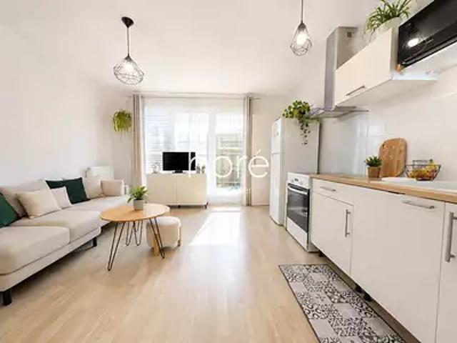 Cergy 95800 Achat / Vente appartement 2 pièces t2 terrasse