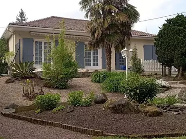 Cerizay 79140 Achat / Vente maison 5 pièces t5 au dernier étage terrasse