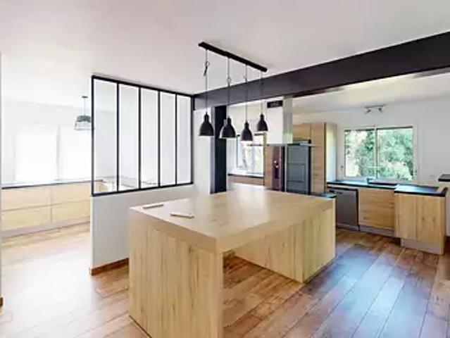 Cerizay 79140 Achat / Vente maison 9 pièces t9 au dernier étage terrasse