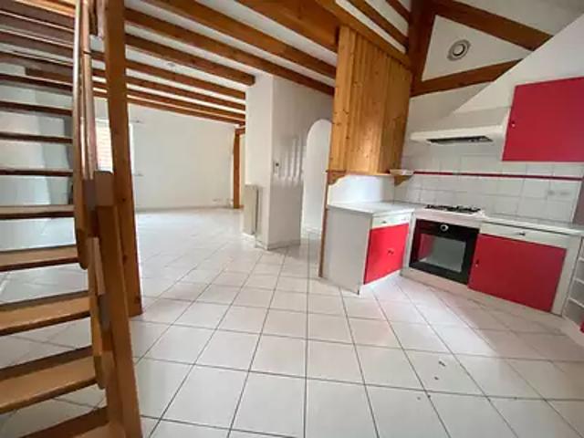 Cernay 68700 Achat / Vente appartement 3 pièces t3 au dernier étage cave
