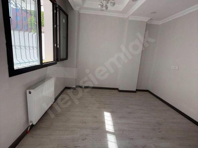 Cerrahpaşa Emlaktan Bağlarçeşme'de Bahçe Katı Amerikan Mutfaklı Sıfır 2+1 Kiralık Daire