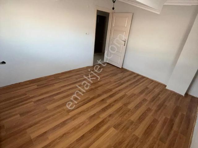 Cerrahpaşa Emlaktan Esenyurt'ta Geniş Balkonlu Kiralık 2+1 Daire