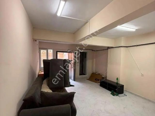 Cerrahpaşa Emlaktan Esenyurt İstiklal Mahallesi 1+1 Kiralık Bahçe Katı Daire