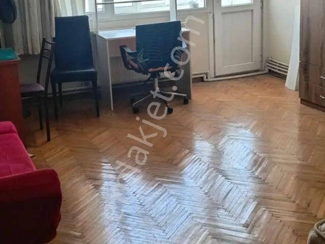 Cerrahpaşa Emlaktan Fatih Cerrahpaşa'da Kiralık Eşyalı 2+1 Merkezi Daire