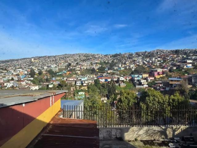 CERRO TORO | 2 dormitorios por 55000. 00 en Valparaíso