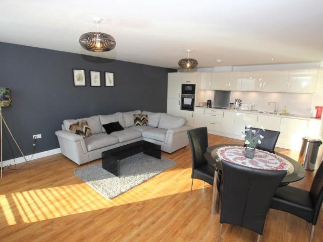 Cestria, George Street 2 bed apartment to rent £1,400 pcm £323 pw