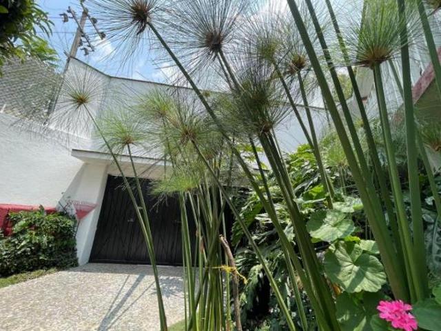 CESA EN VENTA EN SAN ANDRES TOTOLTEPEC CON HERMOSO JARDÍN