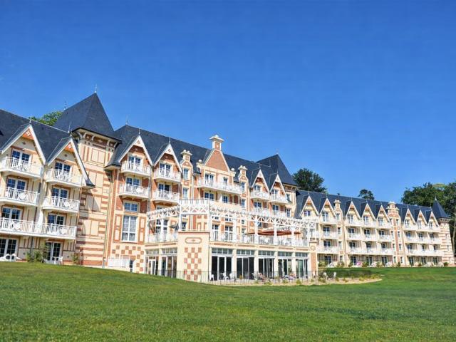 Cession Appartement en Résidence de Tourisme de type Studio de 33 m² à BAGNOLES DE L'ORNE B'O Cottage THALIE SPA